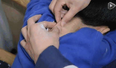 1-220414143434D5.gif